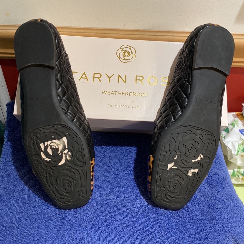 Taryn Rose black with leopard print. Only worn once. Weatherproof leather - Picture 3 of 3